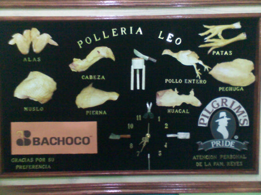Reloj artesanal de madera para pollería medida 90x60 cms.